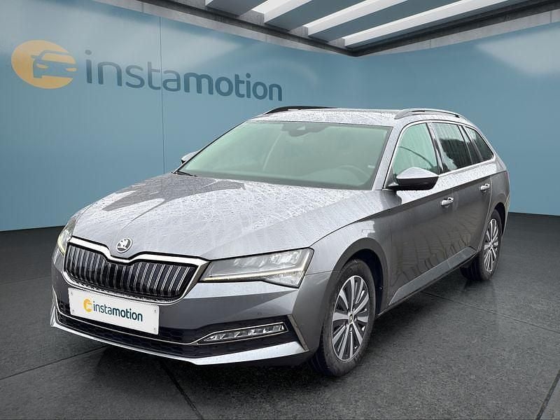 Grau Gebraucht 2022 Skoda Superb Kombi | 24.049 € (Fairer Preis) - Bild 1/4