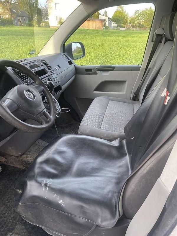 Używany VW Transporter 84 KM (61 kW) 2012 Van