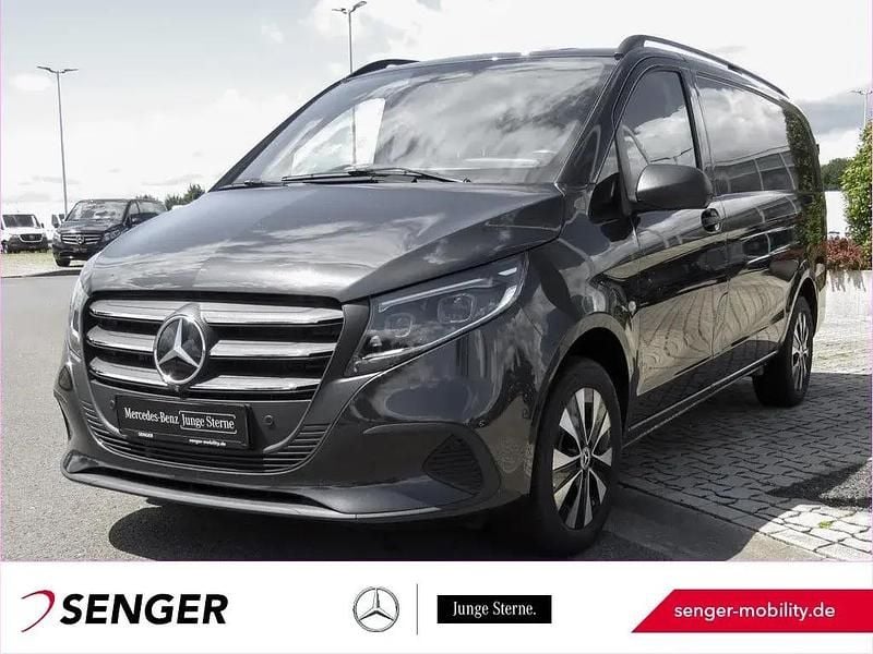 Grau Gebraucht 2024 Mercedes Vito Van / Kleinbus | 51.706 € - Bild 1/1