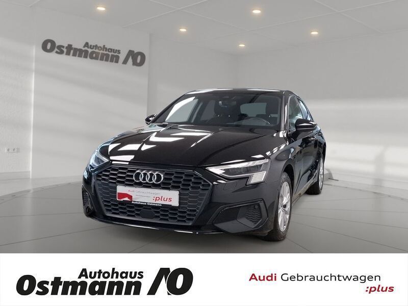Brillantschwarz Gebraucht 2022 Audi A3 Sportback e-tron Ambiente Limousine | 27.931 € (Fairer Preis) - Bild 1/4