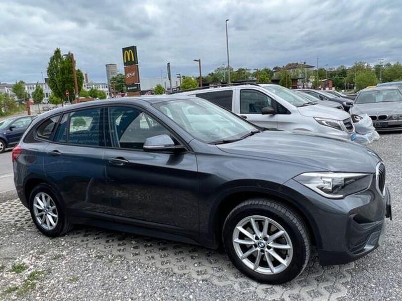 Gebraucht BMW X1 Advantage 190 PS (139 kW) 2022 Grau SUV