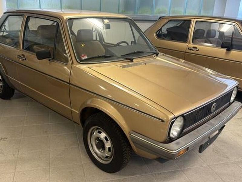 Second-hand VW Golf I 51 CP (37 kW) 1982 Auriu Hatchback