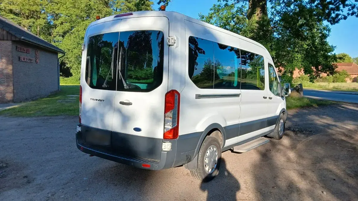 Gebraucht Ford Transit 125 PS (91 kW) 2016 Weiß Van / Kleinbus