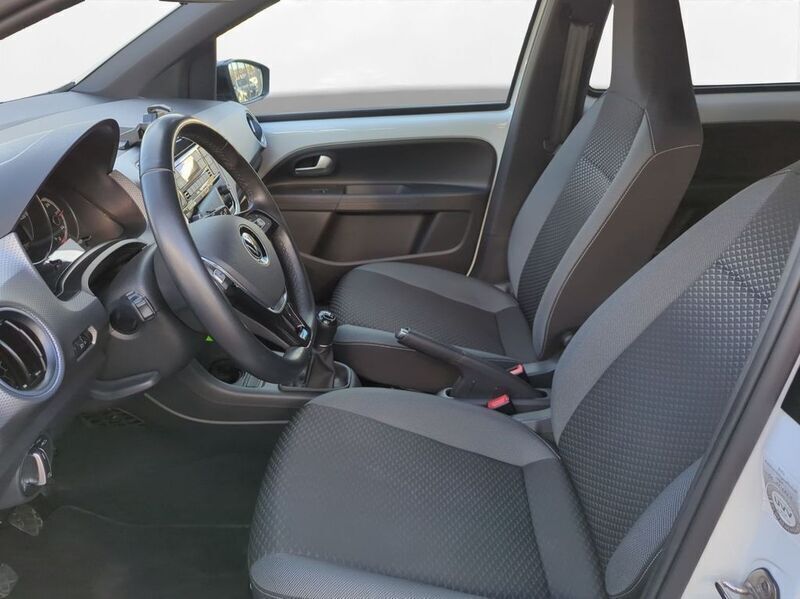 Usata VW up! Active 65 CV (47 kW) 2021 Bianco Utilitaria