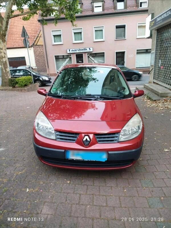 Rot Gebraucht 2004 Renault Scénic II Van / Kleinbus | 1.000 € (Guter Preis) - Bild 1/4