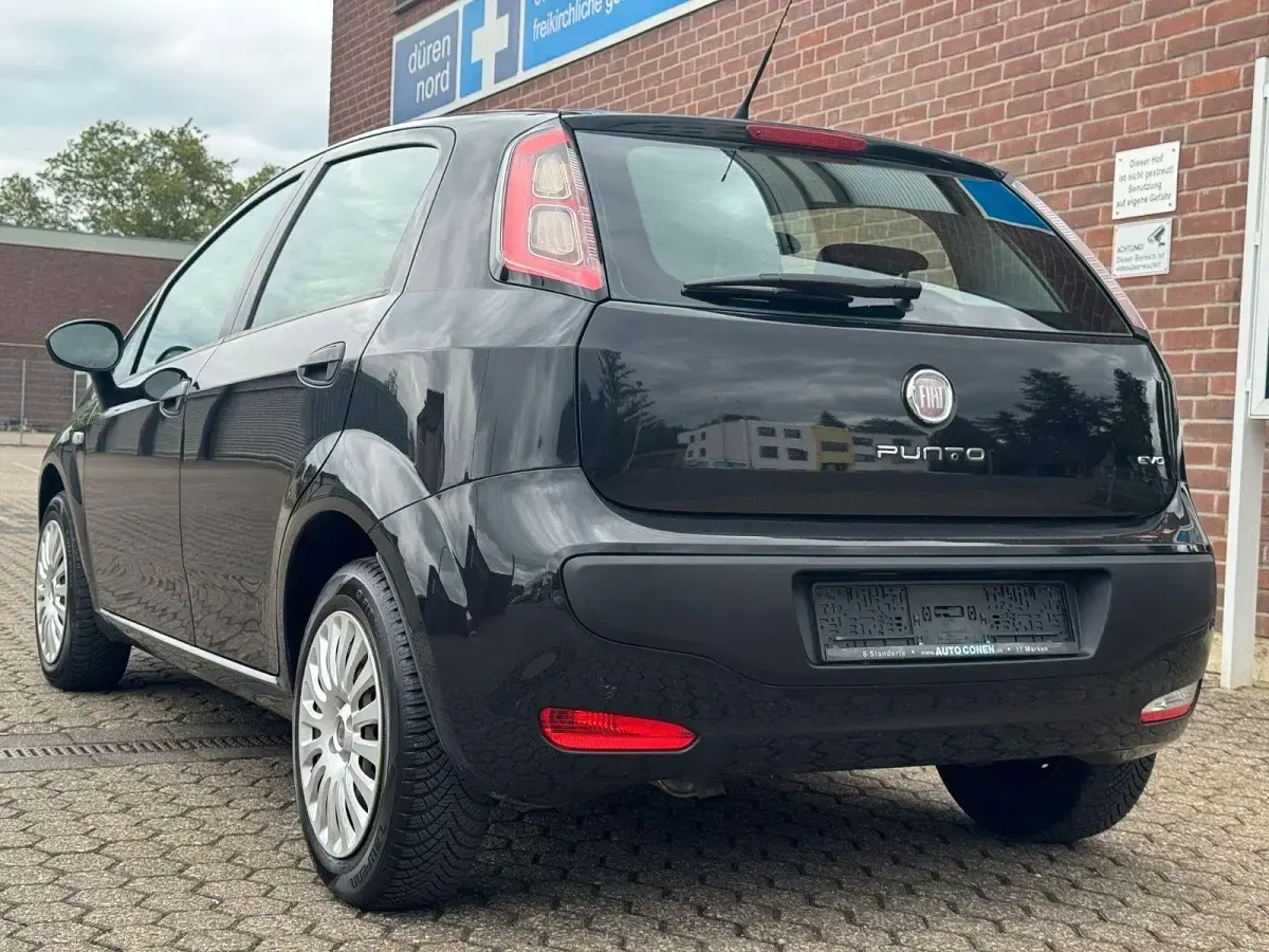 Gebraucht Fiat Punto Evo Active 77 PS (56 kW) 2010 Schwarz Kleinwagen
