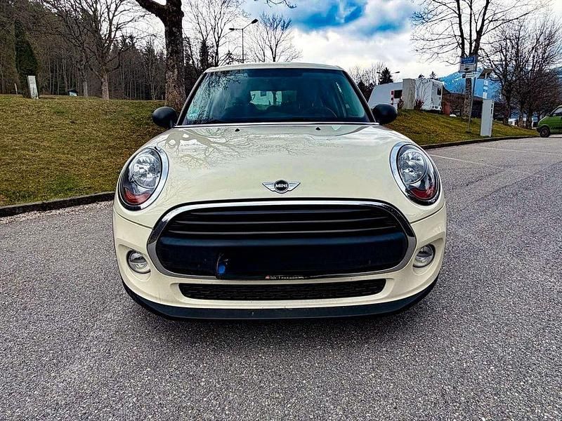 Gebraucht Mini ONE 102 PS (75 kW) 2015 Weiß Kleinwagen