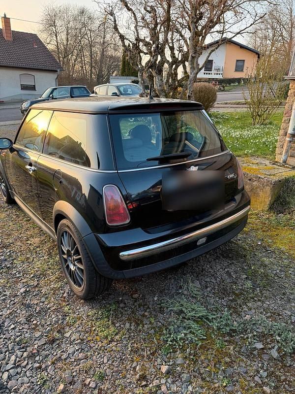 Second-hand Mini One D 75 CP (55 kW) 2004 Negru Hatchback