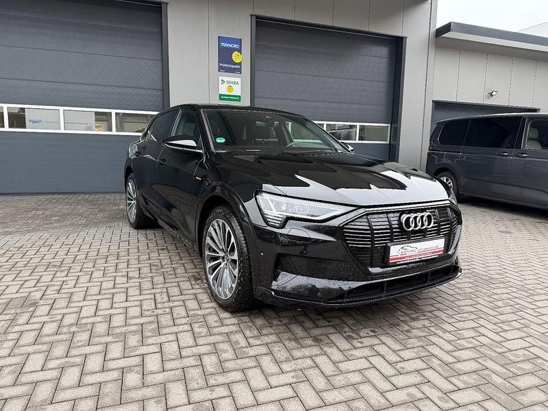 Gebraucht Audi e-tron Advanced Plus 300 kW (408 PS) 2023 Schwarz SUV