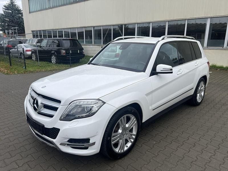 Weiß Gebraucht 2015 Mercedes GLK220 SUV | 16.999 € (Guter Preis) - Bild 1/4