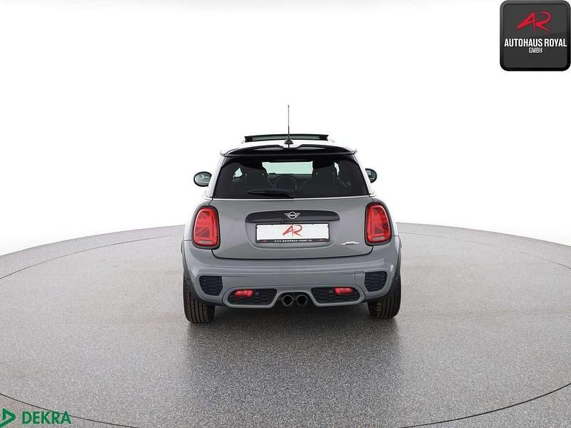 Gebraucht Mini John Cooper Works 231 PS (169 kW) 2019 Moonwalk grey Kleinwagen