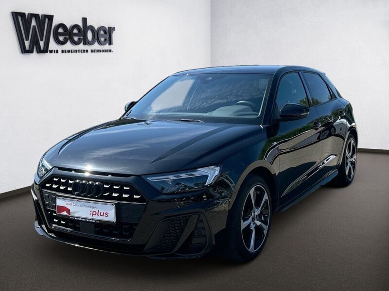 Mythosschwarz (metallic) Gebraucht 2022 Audi A1 Ambiente Kleinwagen | 22.880 € (Etwas zu teuer) - Bild 1/4