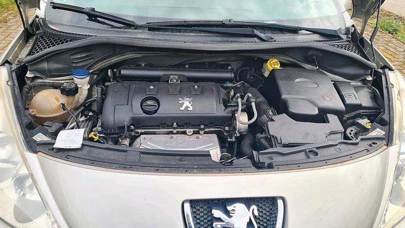 Gebraucht Peugeot 207 74 PS (54 kW) 2007 Grau Kleinwagen