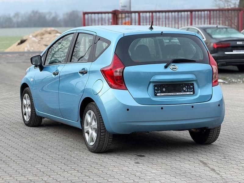 Gebraucht Nissan Note 80 PS (58 kW) 2014 Blau Limousine