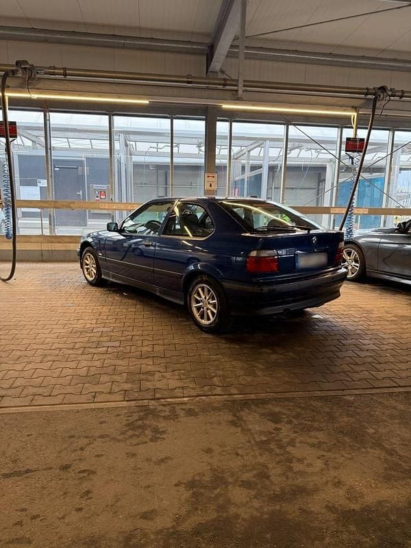 Gebraucht BMW 316 102 PS (75 kW) 1998 Blau Coupé