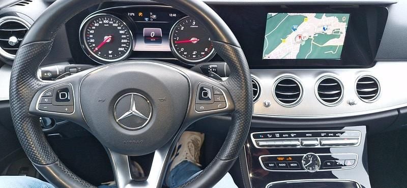 Gebraucht Mercedes E220 Avantgarde 194 PS (142 kW) 2018 Schwarz Kombi