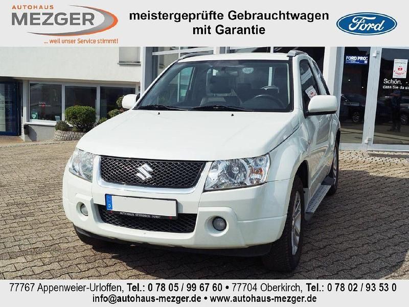 Weiß Gebraucht 2008 Suzuki Grand Vitara SUV | 11.990 € - Bild 1/4