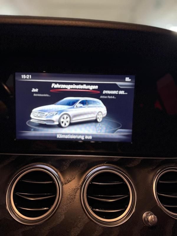 Gebraucht Mercedes E220 2017 Schwarz Kombi