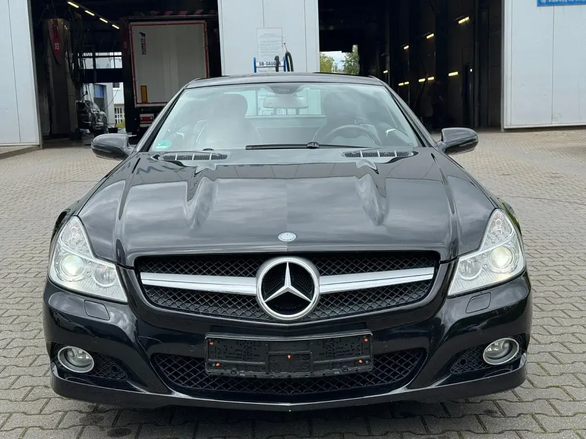 Gebraucht Mercedes SL350 Edition 315 PS (231 kW) 2009 Schwarz Cabrio