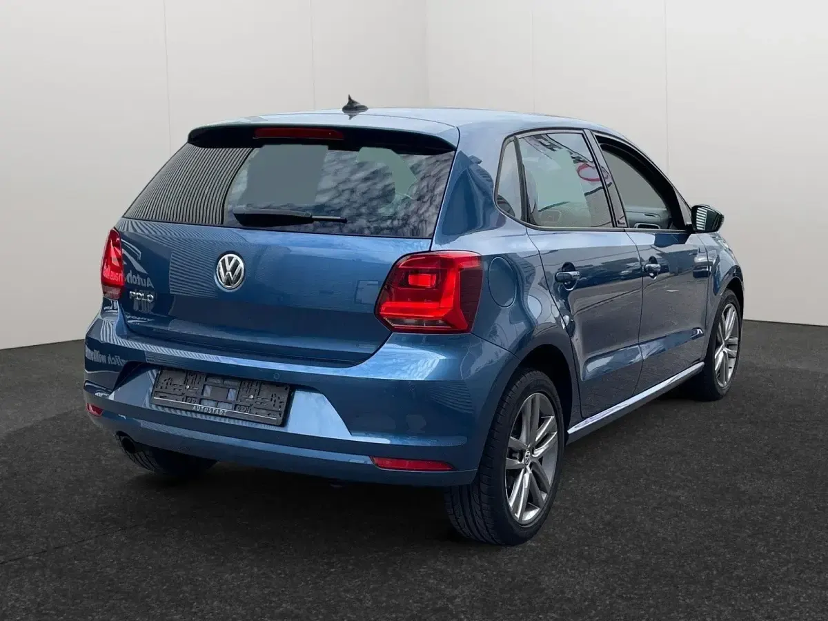 Gebraucht VW Polo Allstar 110 PS (80 kW) 2016 Blau Limousine