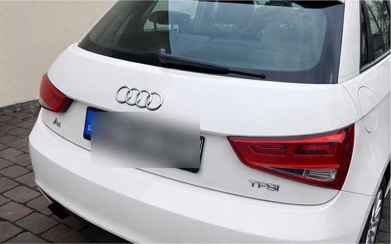 Gebraucht Audi A1 Sportback Design 86 PS (63 kW) 2015 Kleinwagen