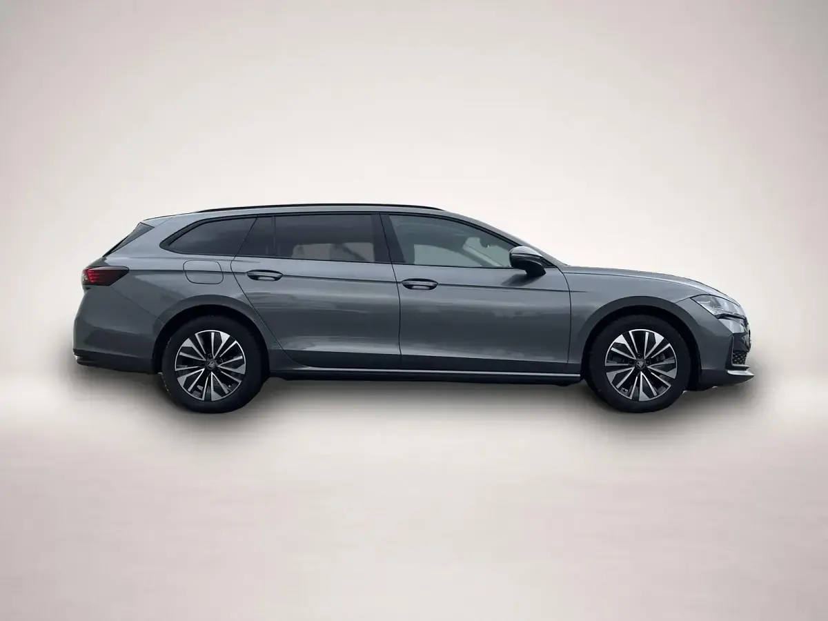 Gebraucht Skoda Superb Selection 204 PS (150 kW) 2025 Manufacturer Kombi