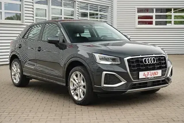 Gebraucht Audi Q2 Comfort 150 PS (110 kW) 2023 Grau SUV