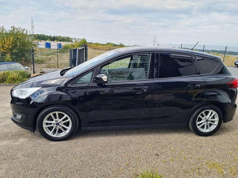 Gebraucht Ford C-MAX 125 PS (91 kW) 2019 Schwarz Van / Kleinbus
