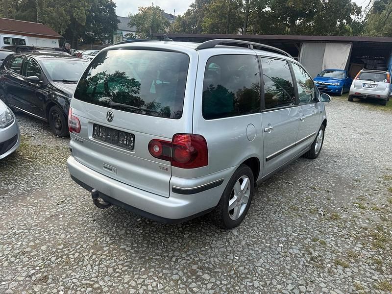 Gebraucht VW Sharan 116 PS (85 kW) 2008 Silber Van / Kleinbus