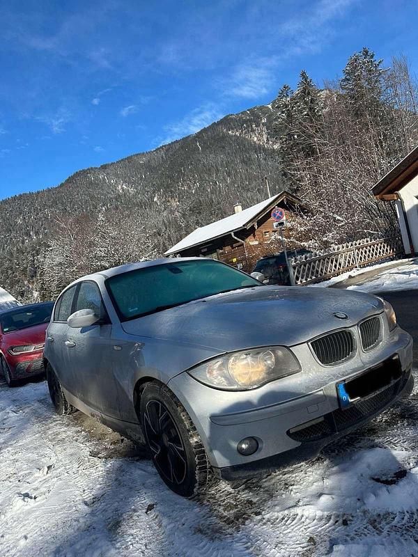 Gebraucht BMW 118 129 PS (94 kW) 2007 Grau Kleinwagen
