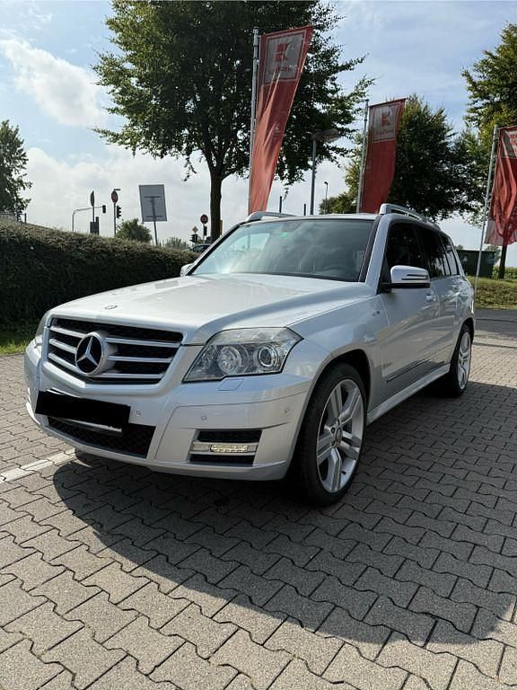 Silber Gebraucht 2012 Mercedes GLK350 SUV | 16.500 € (Fairer Preis) - Bild 1/4
