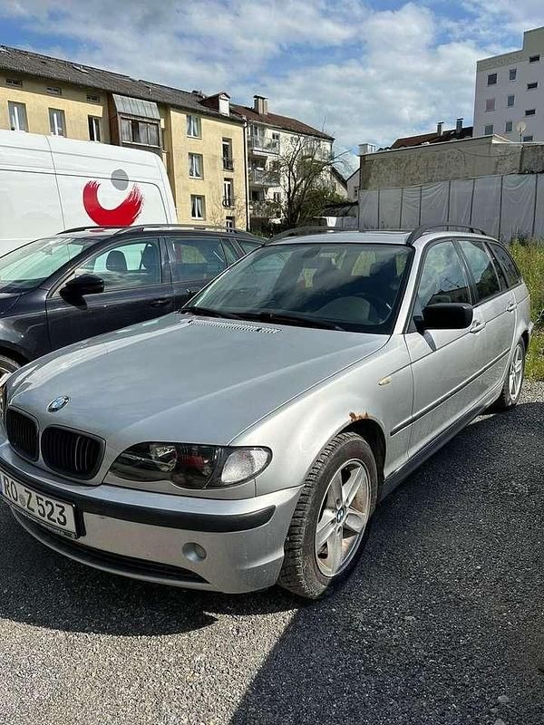 Silber Gebraucht 2005 BMW 318 Kombi | 1.899 € (Fairer Preis) - Bild 1/4