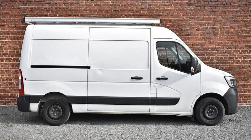 Gebraucht Renault Master 150 PS (110 kW) 2021 Weiß Van / Kleinbus