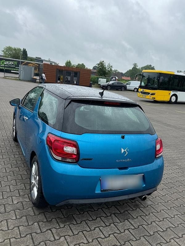 Gebraucht Citroën DS3 75 PS (55 kW) 2010 Blau Kleinwagen
