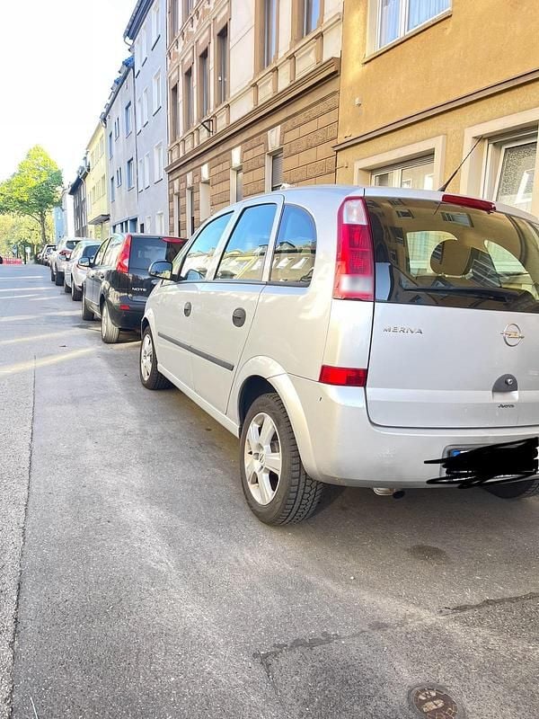 Second-hand Opel Meriva 100 CP (73 kW) 2003 Argintiu Monovolum