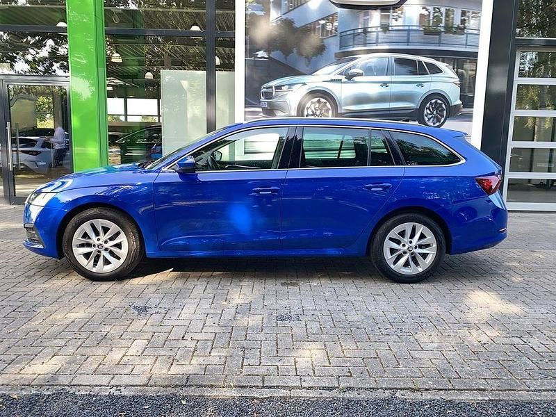 Gebraucht Skoda Octavia Style 116 PS (85 kW) 2022 Energyblau Kombi