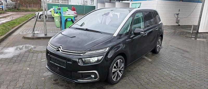 Schwarz Gebraucht 2017 Citroën C4 SpaceTourer Shine Van / Kleinbus | 11.999 € (Fairer Preis) - Bild 1/4