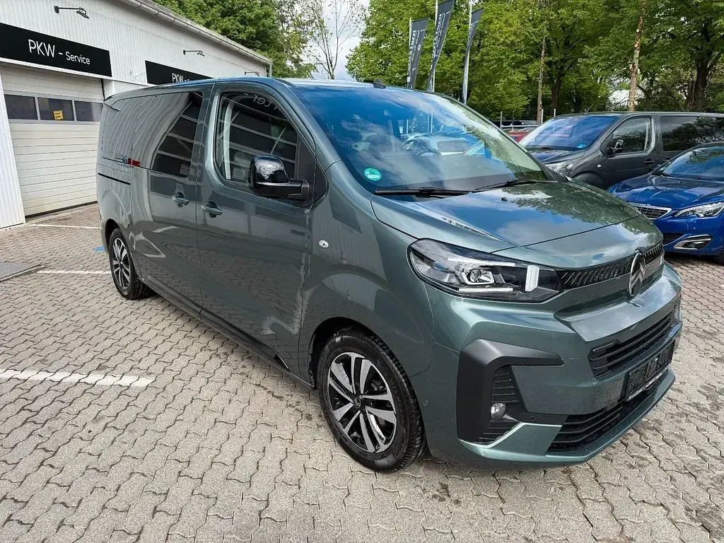 Gebraucht Citroën Spacetourer 177 PS (130 kW) 2025 Grün Van / Kleinbus