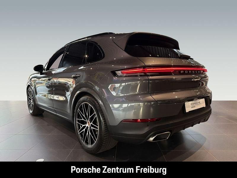 Gebraucht Porsche Cayenne 470 PS (345 kW) 2024 Grau SUV