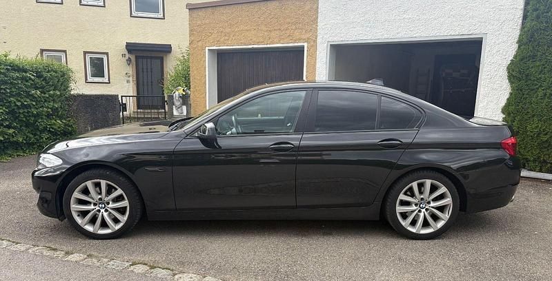 Gebraucht BMW 530 272 PS (200 kW) 2013 Schwarz Limousine