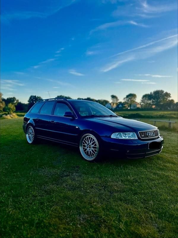 Blau Gebraucht 1999 Audi S4 Kombi | 16.499 € (Fairer Preis) - Bild 1/4