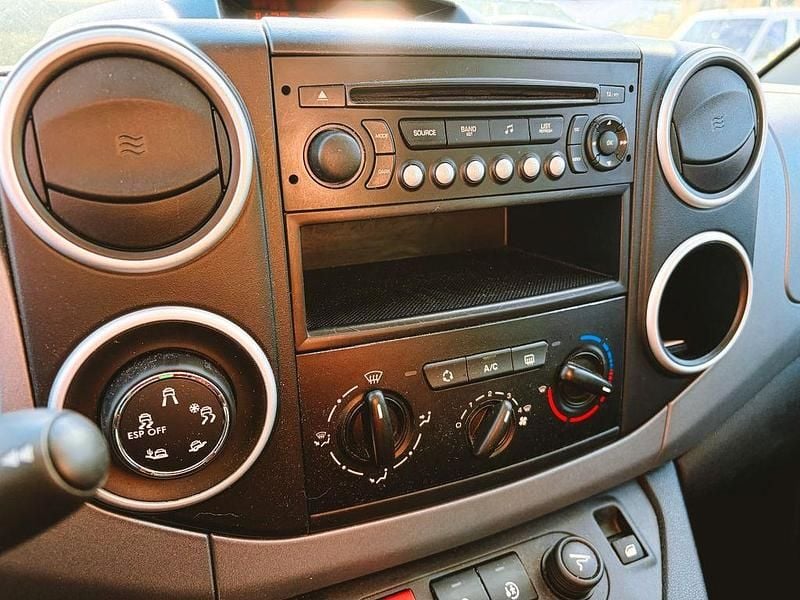 Gebraucht Citroën Berlingo XTR 120 PS (88 kW) 2011 Weiß Van / Kleinbus