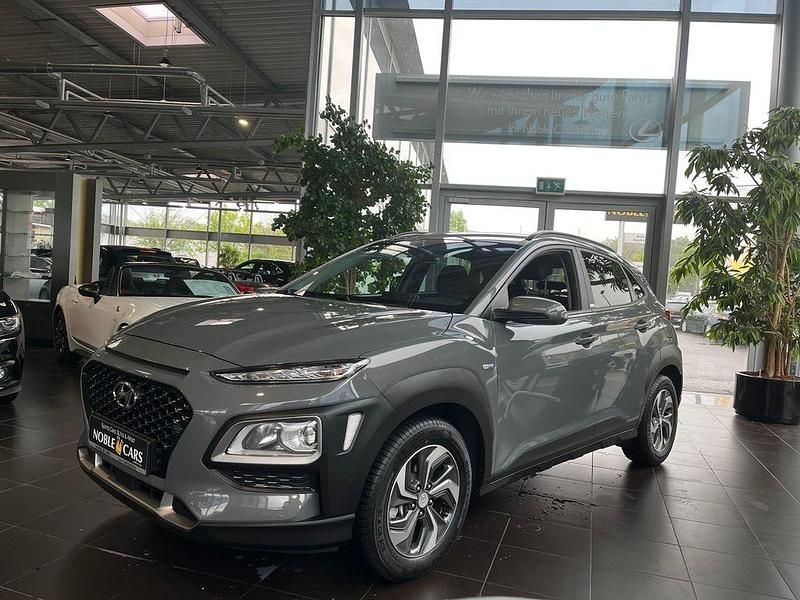 Gebraucht Hyundai Kona Advantage 141 PS (103 kW) 2020 Galaxy grey / mic SUV