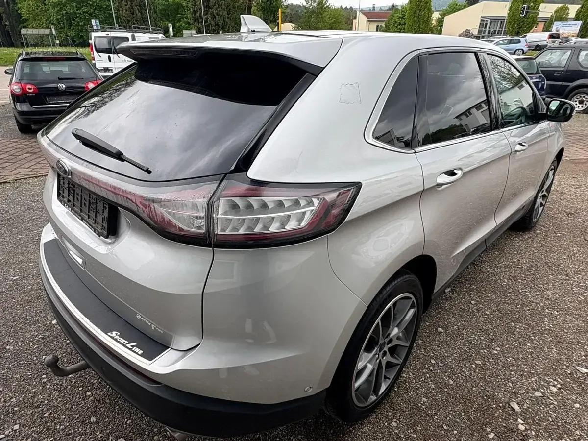 Gebraucht Ford Edge Titanium 211 PS (155 kW) 2017 Grau SUV