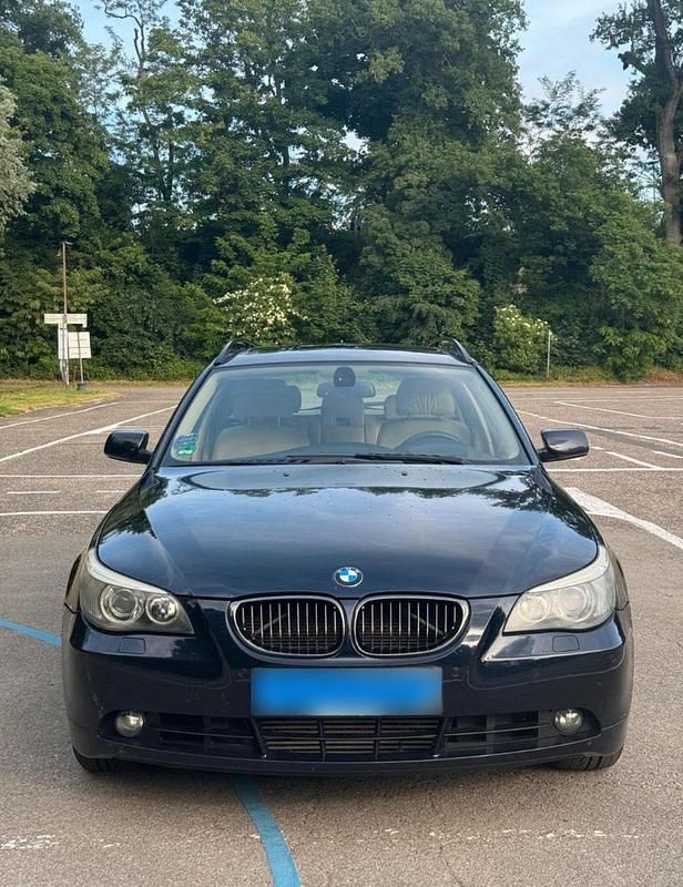 Gebraucht BMW 535 272 PS (200 kW) 2007 Blau Kombi