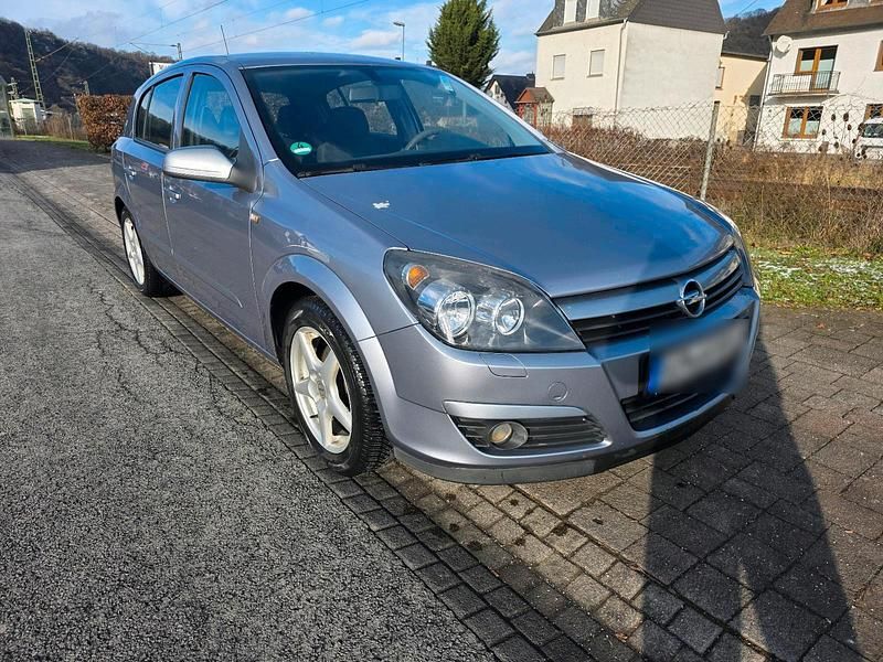 Gebraucht Opel Astra 90 PS (66 kW) 2005 Grau Kleinwagen