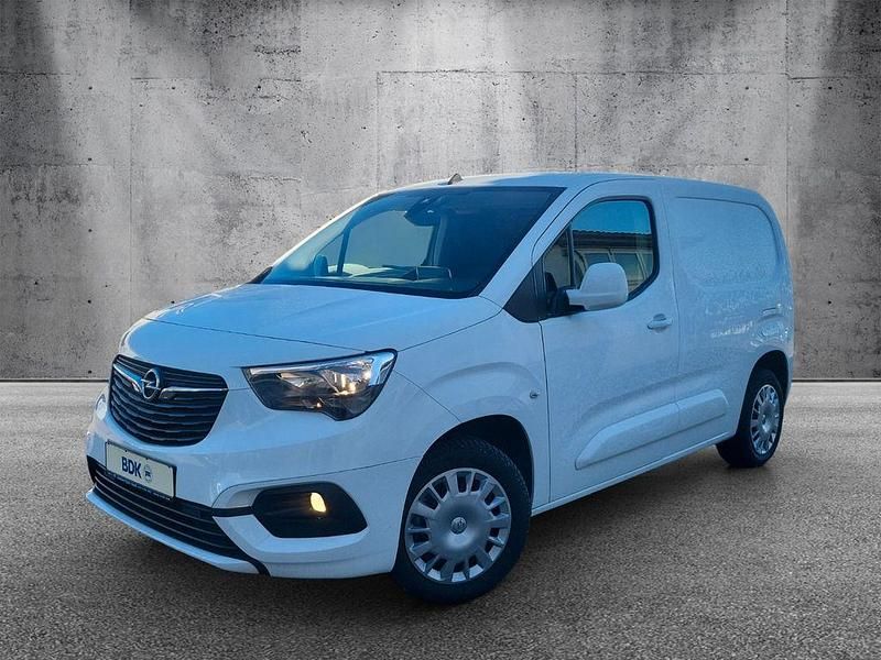 Gebraucht Opel Combo Edition 131 PS (96 kW) 2019 Weiß Van / Kleinbus