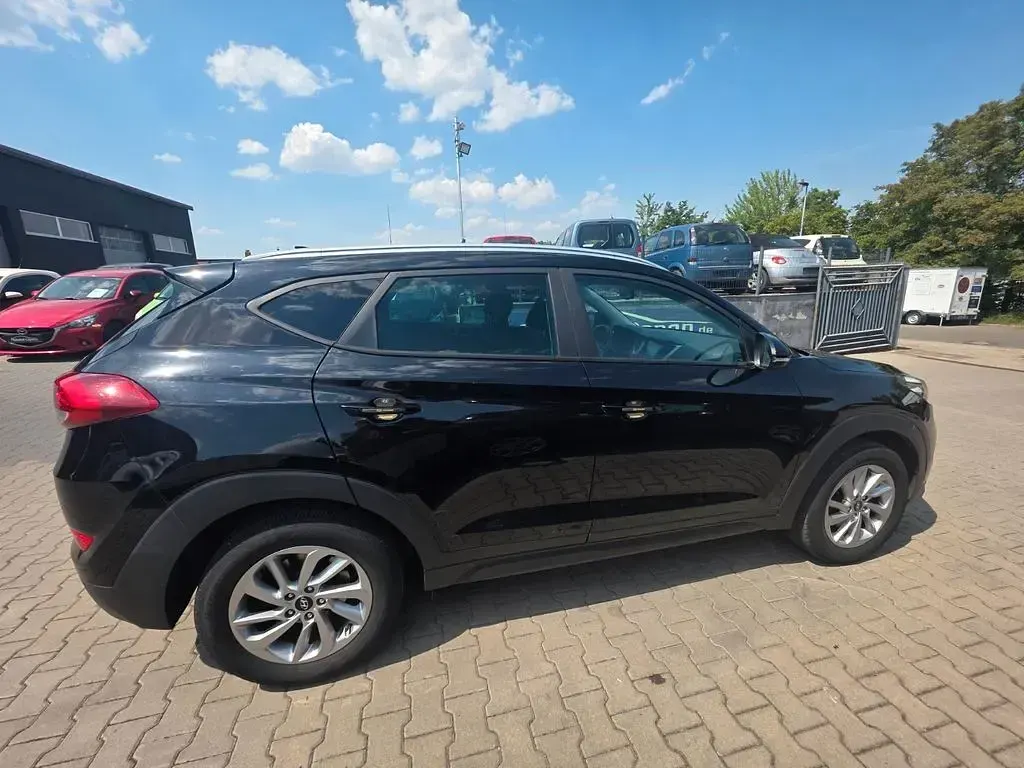 Gebraucht Hyundai Tucson Advantage 132 PS (97 kW) 2016 Schwarz SUV