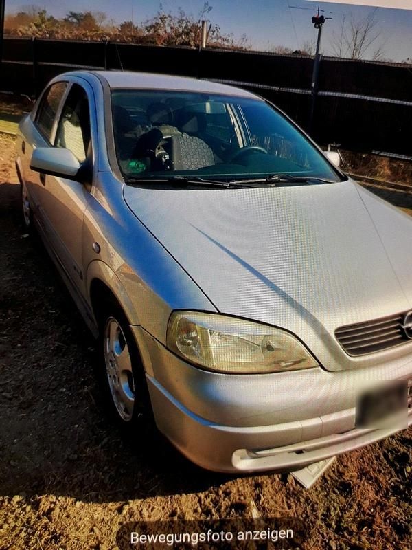 Gebraucht Opel Astra 85 PS (62 kW) 1999 Silber Kleinwagen