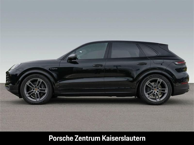 Gebraucht Porsche Cayenne 470 PS (345 kW) 2025 Schwarz SUV